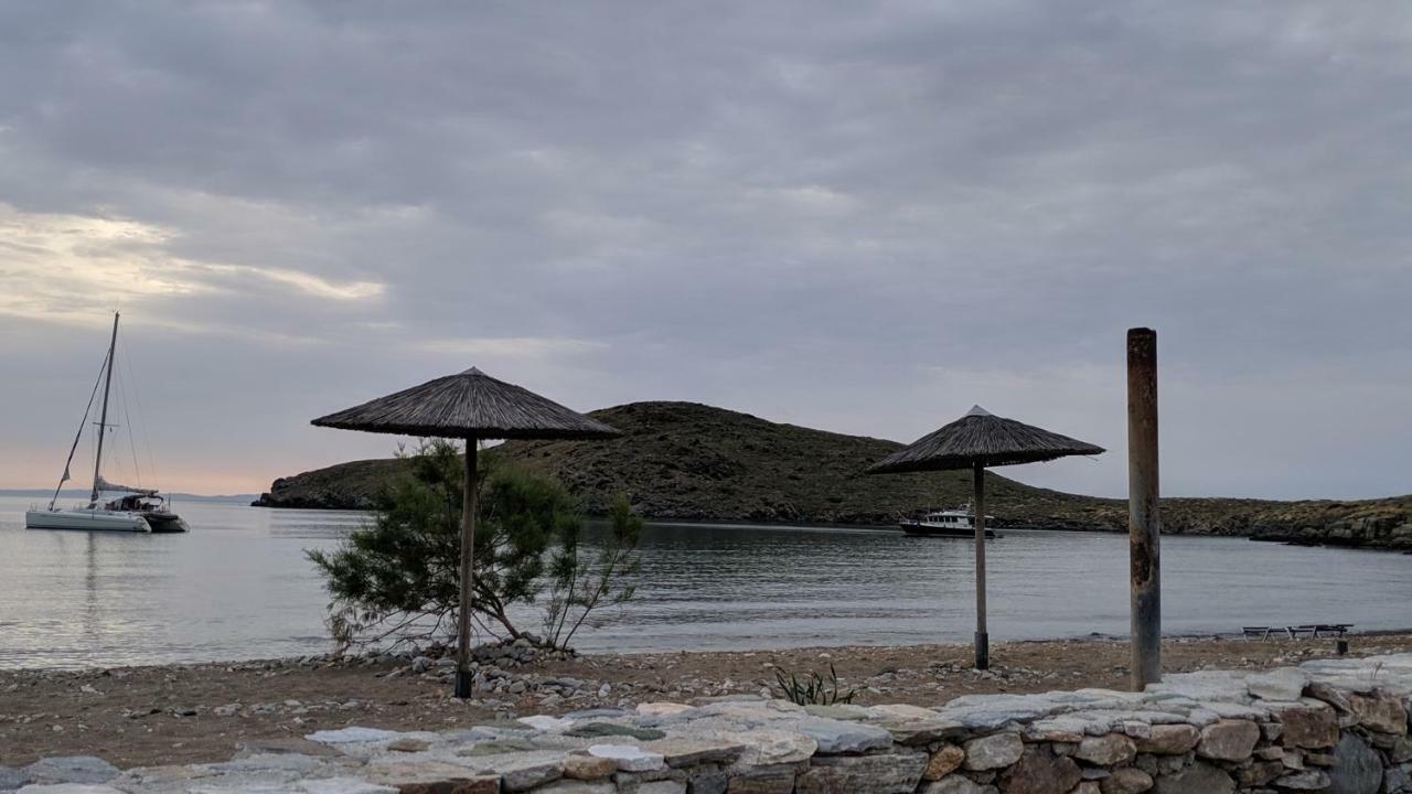 Tramonto Nel Delfini Apartment Kini Bagian luar foto